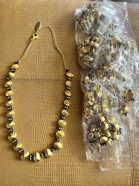 Set of 12 Plunder Gold and Black Faceted Cluster Necklace